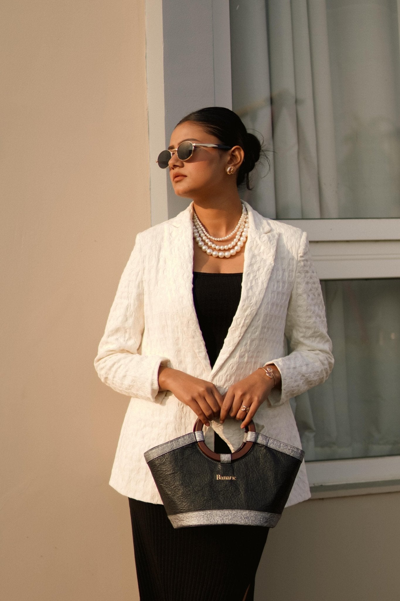 The Silhouette 360 Sling Bag | Minimal Everyday Crossbody Bag – Womens Handbag on Brown Living™. SKU: RCBSBAGBANARICGB. Img 2.