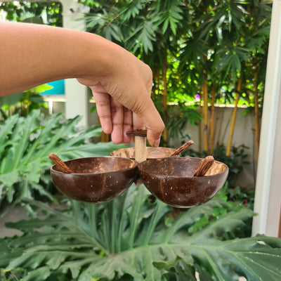 Three bowl serving set + 3 spoons | Made of coconut shell – Plates & Bowls on Brown Living™. SKU: THENGA32. Img 4.
