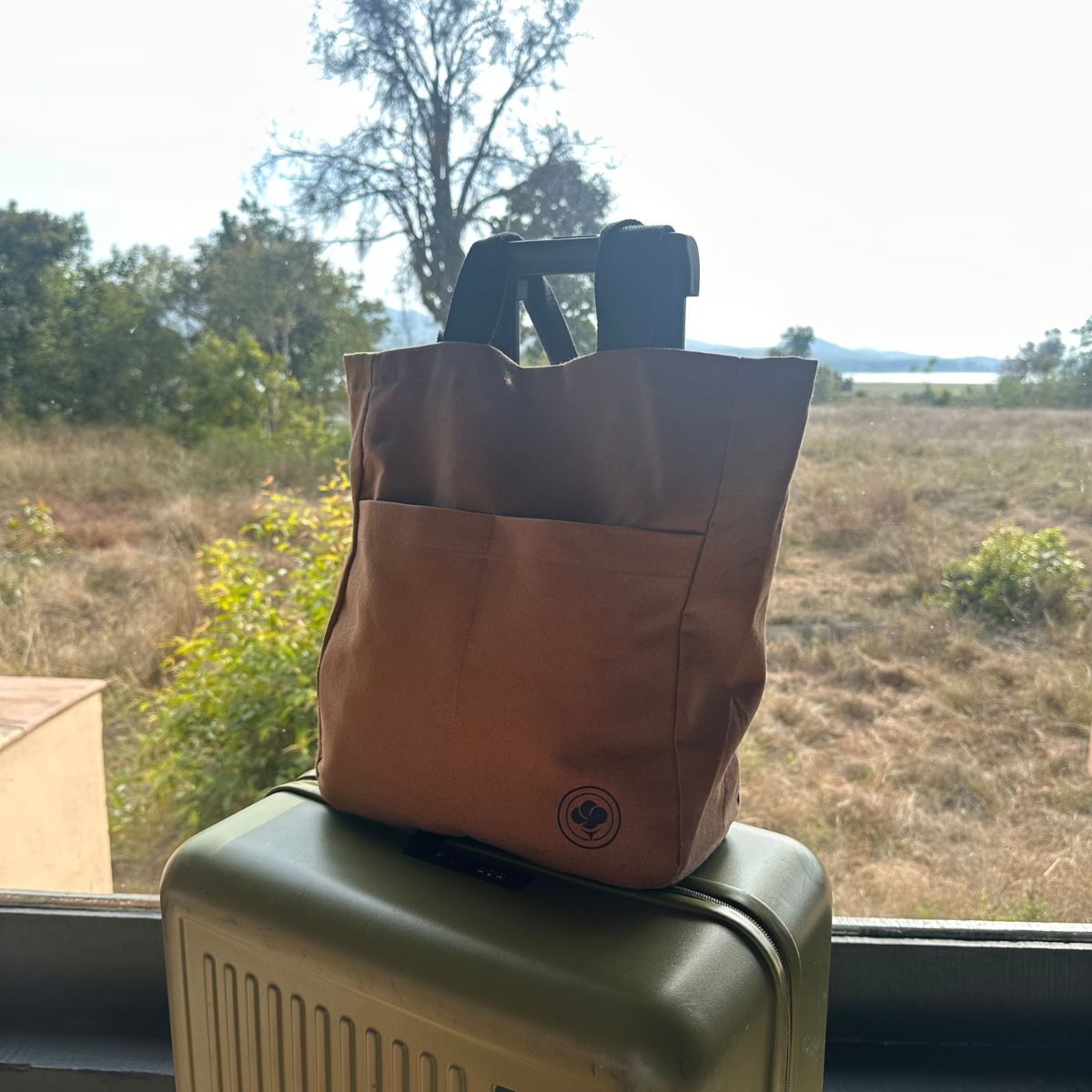 Transit Tote Bag – Spacious & Durable Everyday Carry – Tote Bag on Brown Living™. SKU: TRAN002OG. Img 5.