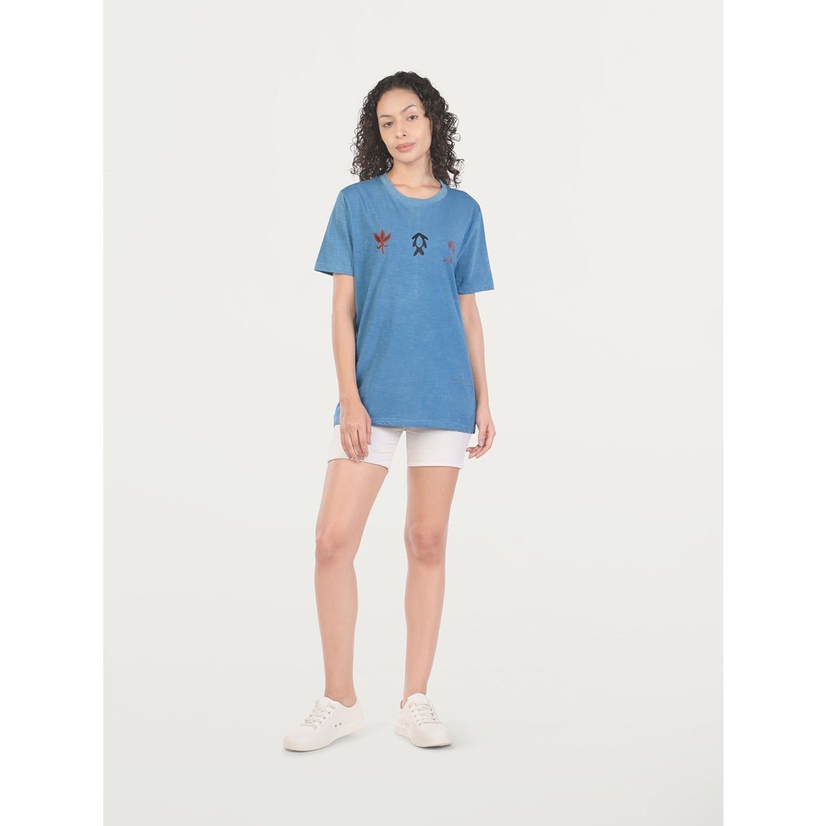Unisex Natural Dye Sohrai Motifs Tee Handcrafted Cotton T-Shirt – Mens Sweatshirt on Brown Living™. SKU: UTP-N25103-1S-PCH. Img 5.
