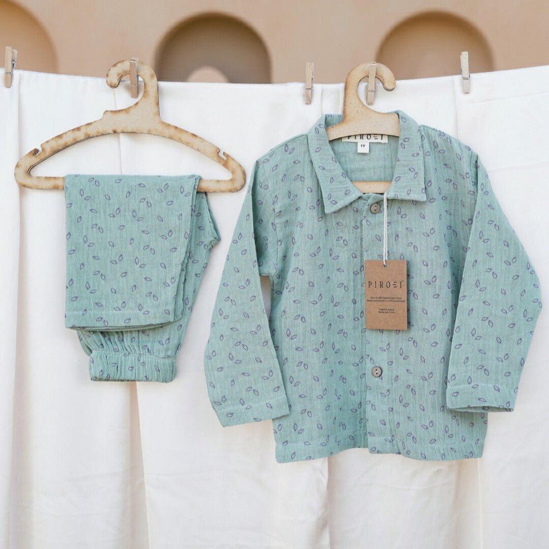 Unisex Organic Muslin Nightwear | Soft Sleepwear – Kids Nightwear on Brown Living™. SKU: SG-04-0001_6-12MD. Img 3.