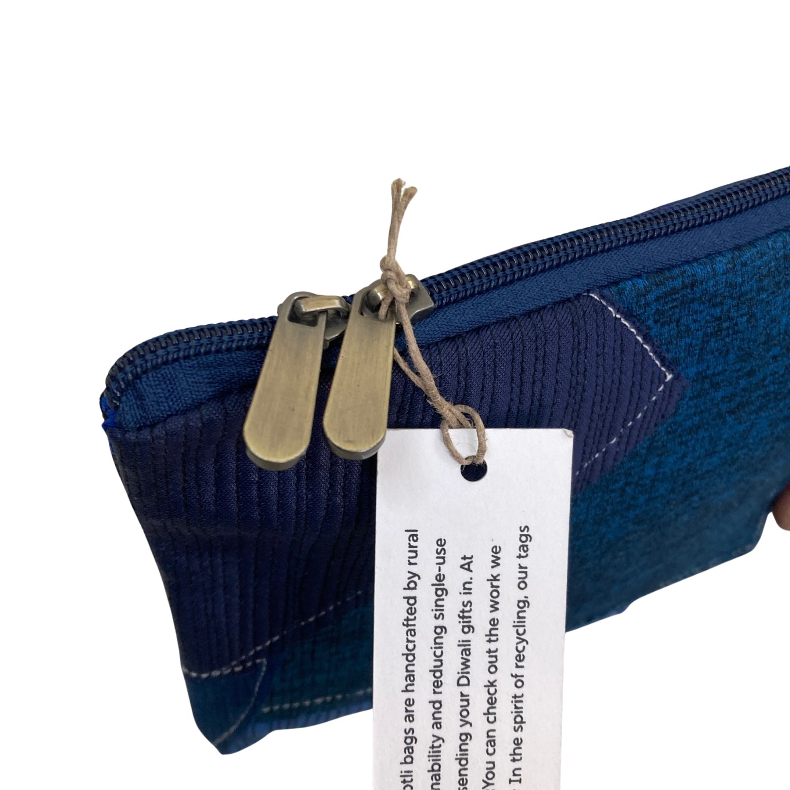 Upcycled Marine Textile Travel Organiser Pouch – Travel Organiser on Brown Living™. SKU: PUSBLU. Img 12.