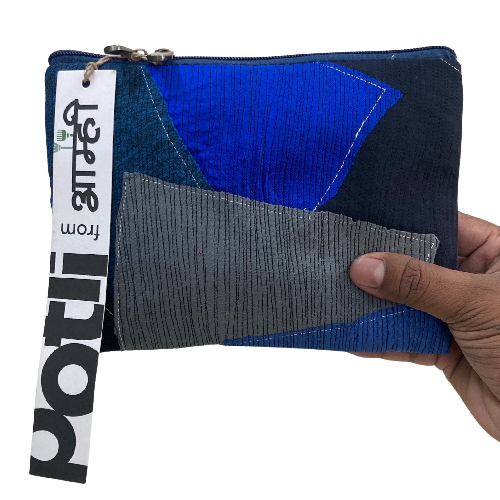 Upcycled Marine Textile Travel Organiser Pouch – Travel Organiser on Brown Living™. SKU: PUSBLU. Img 10.