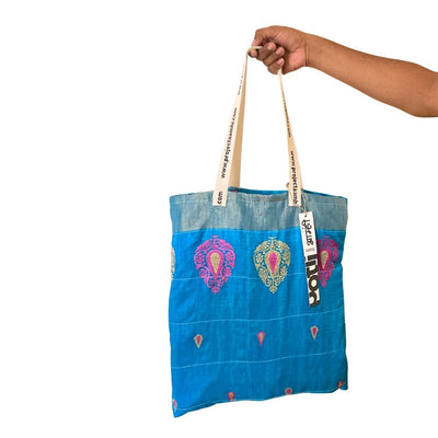 Upcycled Tote Bag Sustainable Reusable Carry Bag – Tote Bag on Brown Living™. SKU: ASWMTIFLIBL. Img 17.