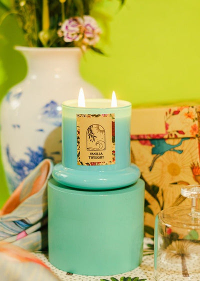 Vanilla Twilight Bell Jar Candle | Vanilla & Bergamot Scented Candle – Candles & Fragrances on Brown Living™. SKU: VTBC001. Img 2.