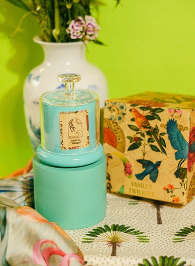 Vanilla Twilight Bell Jar Candle | Vanilla & Bergamot Scented Candle – Candles & Fragrances on Brown Living™. SKU: VTBC001. Img 3.