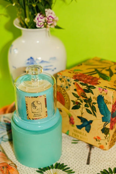Vanilla Twilight Bell Jar Candle | Vanilla & Bergamot Scented Candle – Candles & Fragrances on Brown Living™. SKU: VTBC001. Img 4.
