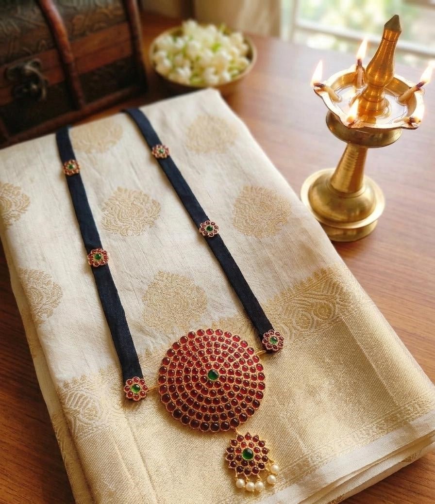 Vastra Sutra Black Necklace | Handcrafted Statement Necklace for Women – Womens Necklaces on Brown Living™. SKU: SAR1006. Img 1.