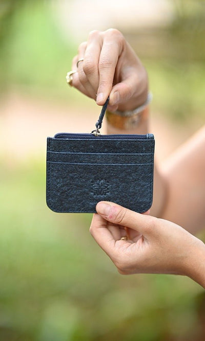 Vegan Zip Card Holder | Natural Card Holder Made from Coconut Leather – Hand Bag on Brown Living™. SKU: zk11. Img 1.