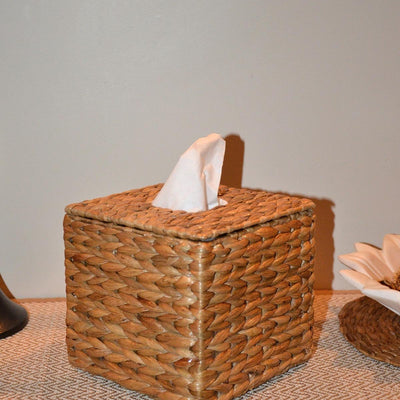 Water Hyacinth Tissue Box - Natural – Baskets & Boxes on Brown Living™. SKU: WHBOUT035A - n. Img 3.