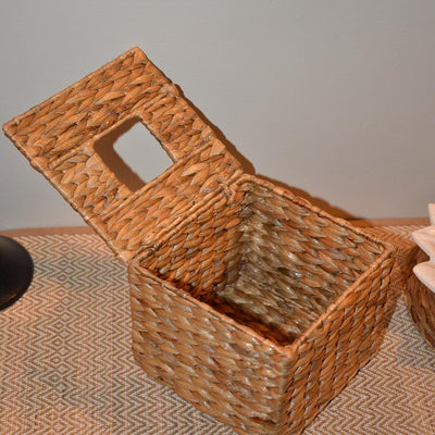 Water Hyacinth Tissue Box - Natural – Baskets & Boxes on Brown Living™. SKU: WHBOUT035A - n. Img 4.