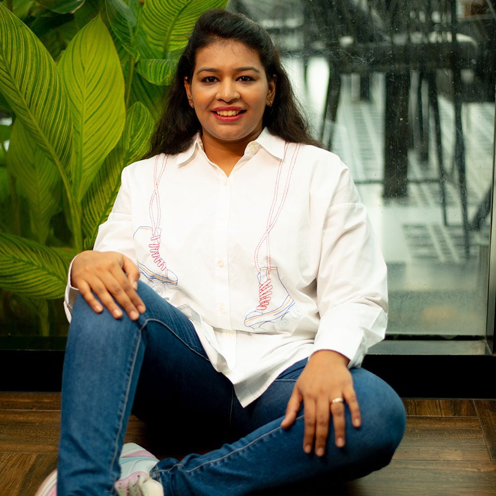 White Cotton Shirt with Roller Skates Embroidery – Womens Shirt on Brown Living™. SKU: NANWS001EMB050 - XS. Img 2.