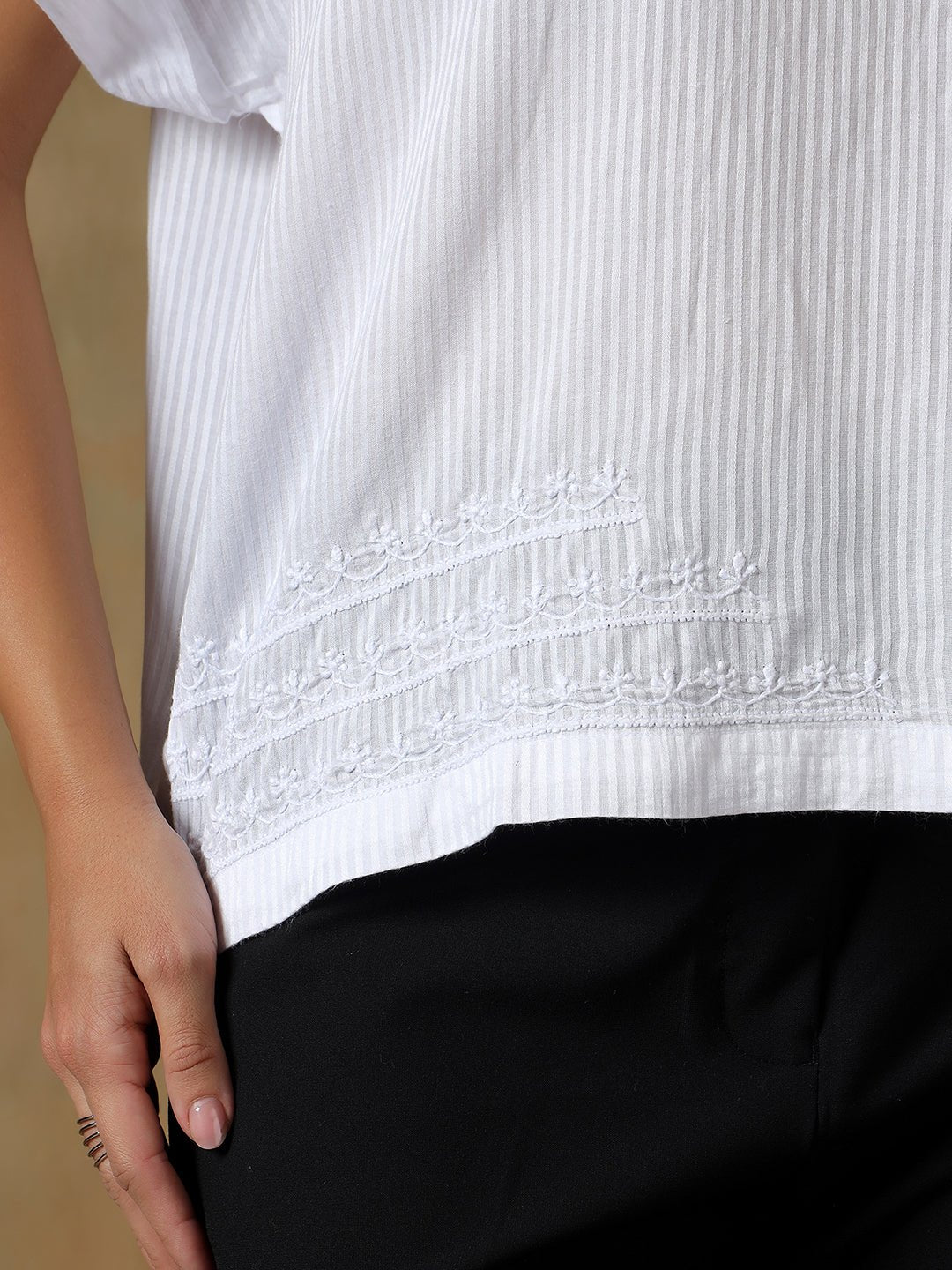 White Freesize Lucknowi Chikankari Box Top | Handcrafted Cotton Top – Womens Top on Brown Living™. SKU: IHANBT01SP. Img 6.