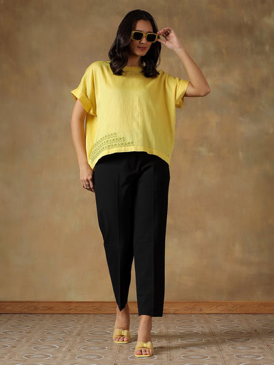 White Freesize Lucknowi Chikankari Box Top | Handcrafted Cotton Top – Womens Top on Brown Living™. SKU: IHANBT01SW. Img 12.