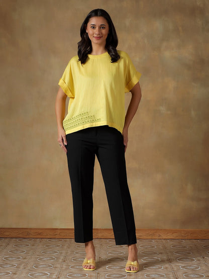 White Freesize Lucknowi Chikankari Box Top | Handcrafted Cotton Top – Womens Top on Brown Living™. SKU: IHANBT01SW. Img 14.