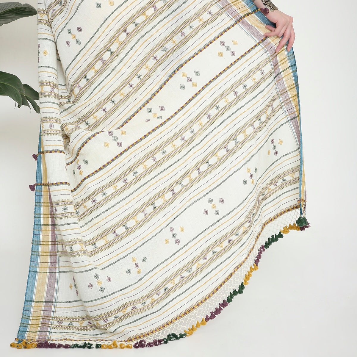 White Linen Bhujodi saree – Womens Saree by Forsarees available on Brown Living™. . SKU: K - 1027. Img 4.