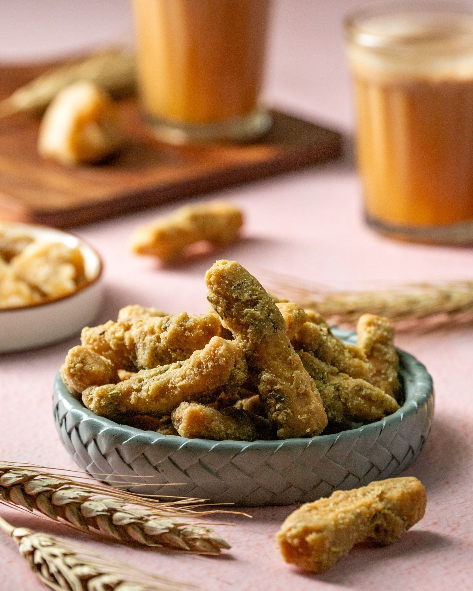 Whole Wheat Jaggery Fingers | Healthy Crunchy Snack for All Ages – Healthy Snacks on Brown Living™. SKU: NN_08. Img 4.