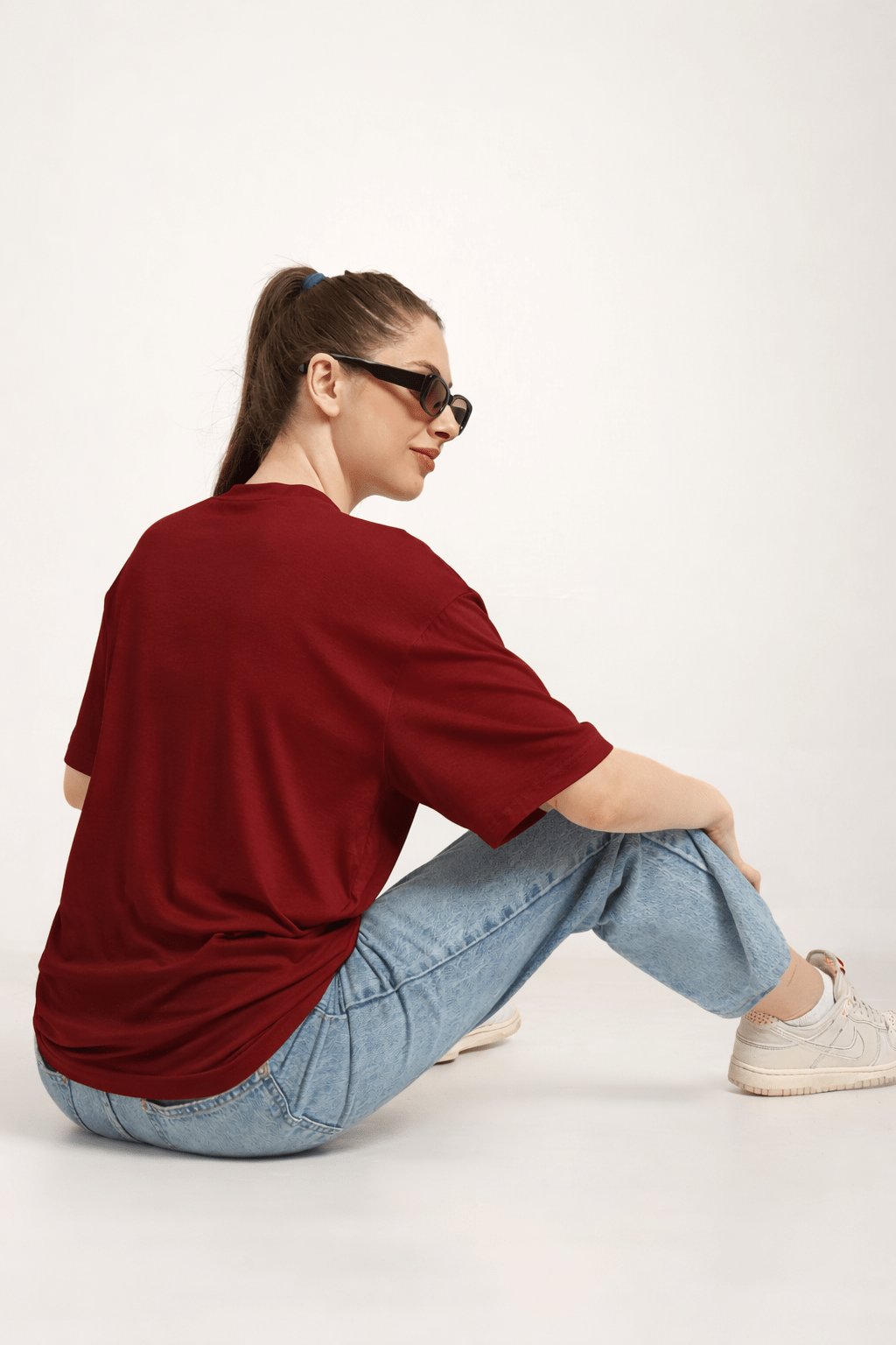 Women Oversized Bamboo Plain T-Shirt – Soft, Breathable & Sustainable – Womens T-Shirt on Brown Living™. SKU: W-PLAIN-OVERSIZ-BLK-M. Img 9.
