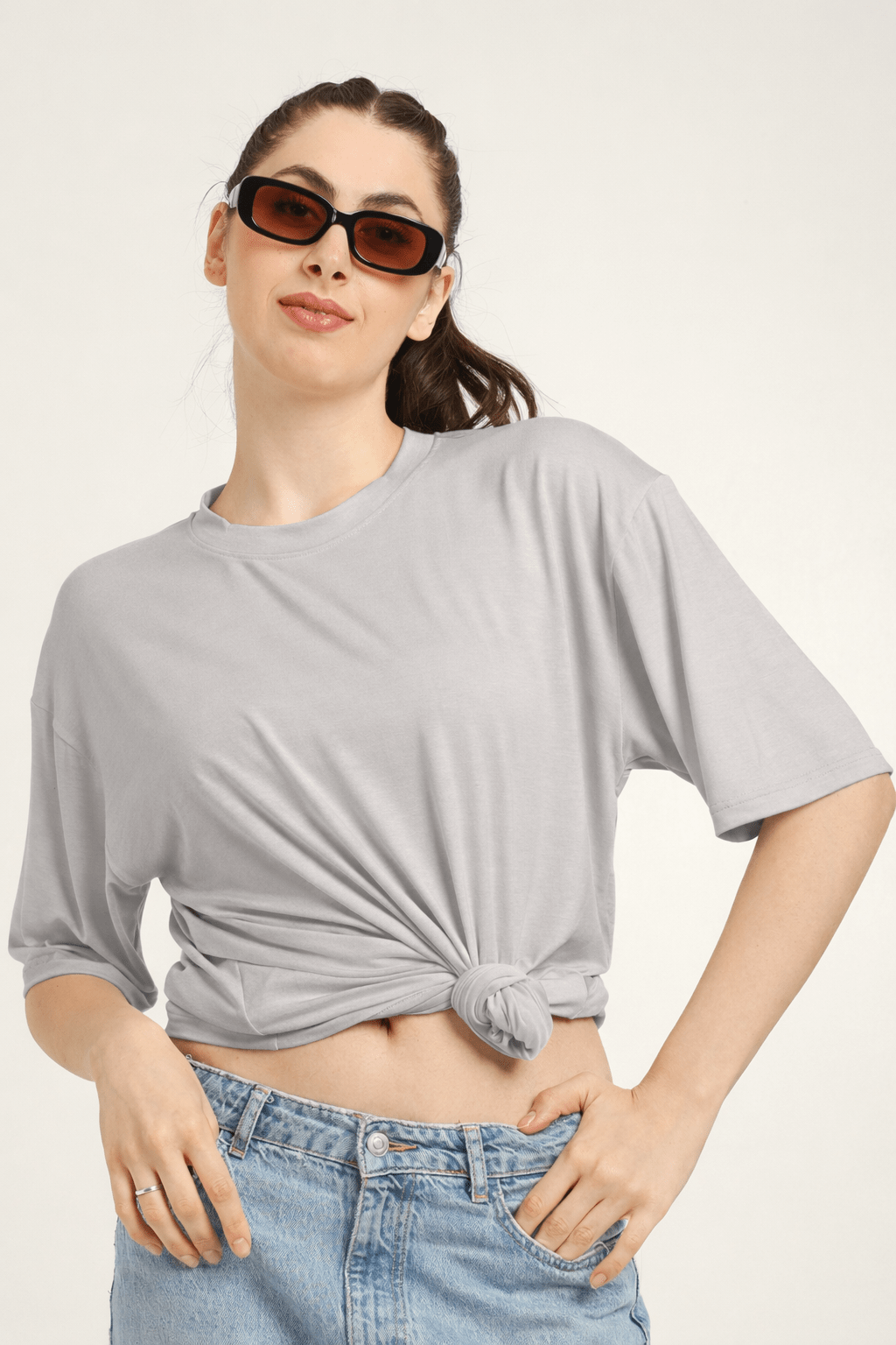 Women Oversized Bamboo Plain T-Shirt – Soft, Breathable & Sustainable – Womens T-Shirt on Brown Living™. SKU: W-PLAIN-OVERSIZ-GRAY-M. Img 20.