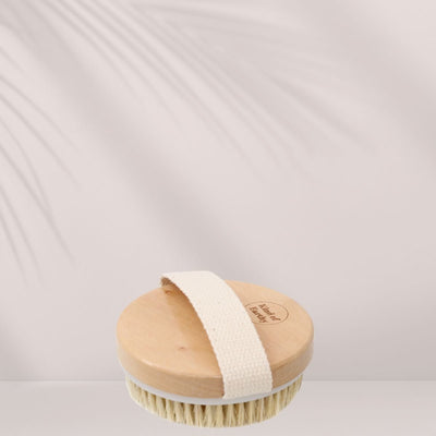 Wooden Round Dry Brush with Massager | Dual - Action Body Brush – Body Scrub on Brown Living™. SKU: KOE-020-RB. Img 2.
