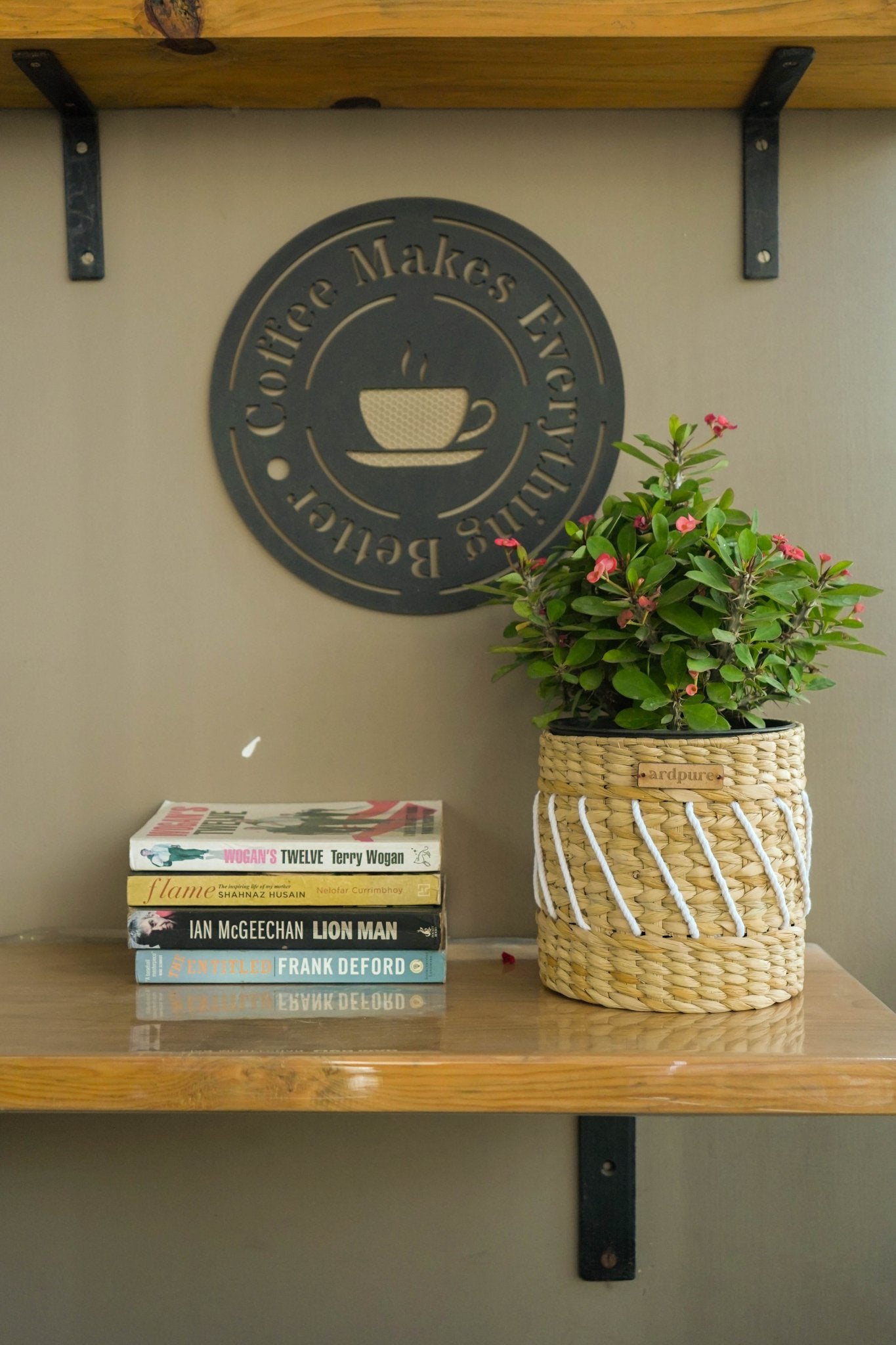 Yuri Kauna Grass Planter | Handwoven Natural & Eco - Friendly Plant Pot – Pots & Planters on Brown Living™. SKU: 908KP. Img 1.