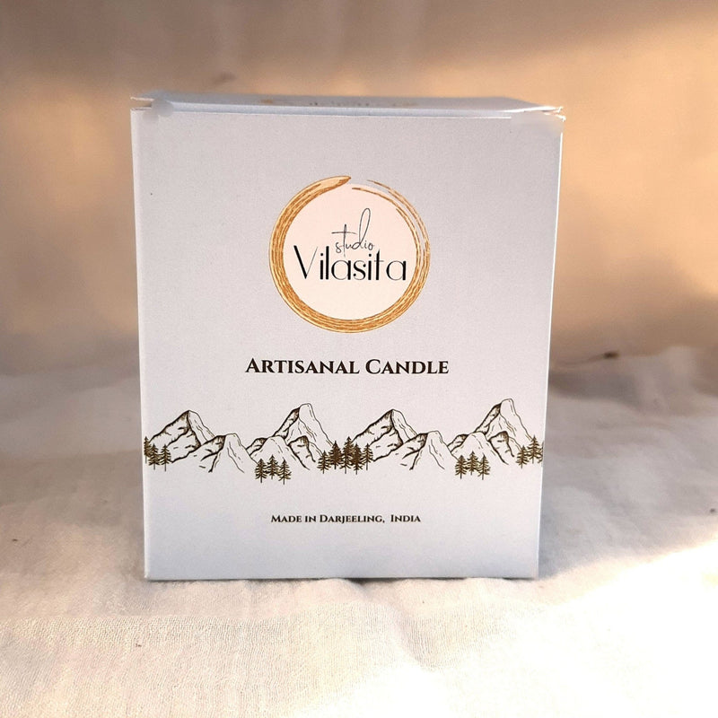 "Autumn in Dowhill" Apple - Cinnamon Soywax Candle | Verified Sustainable Candles & Fragrances on Brown Living™