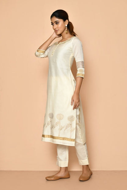 Ayoola Flora Ivory Handloom Maheshwari Silk Kurta Set | Verified Sustainable by Brown Living™