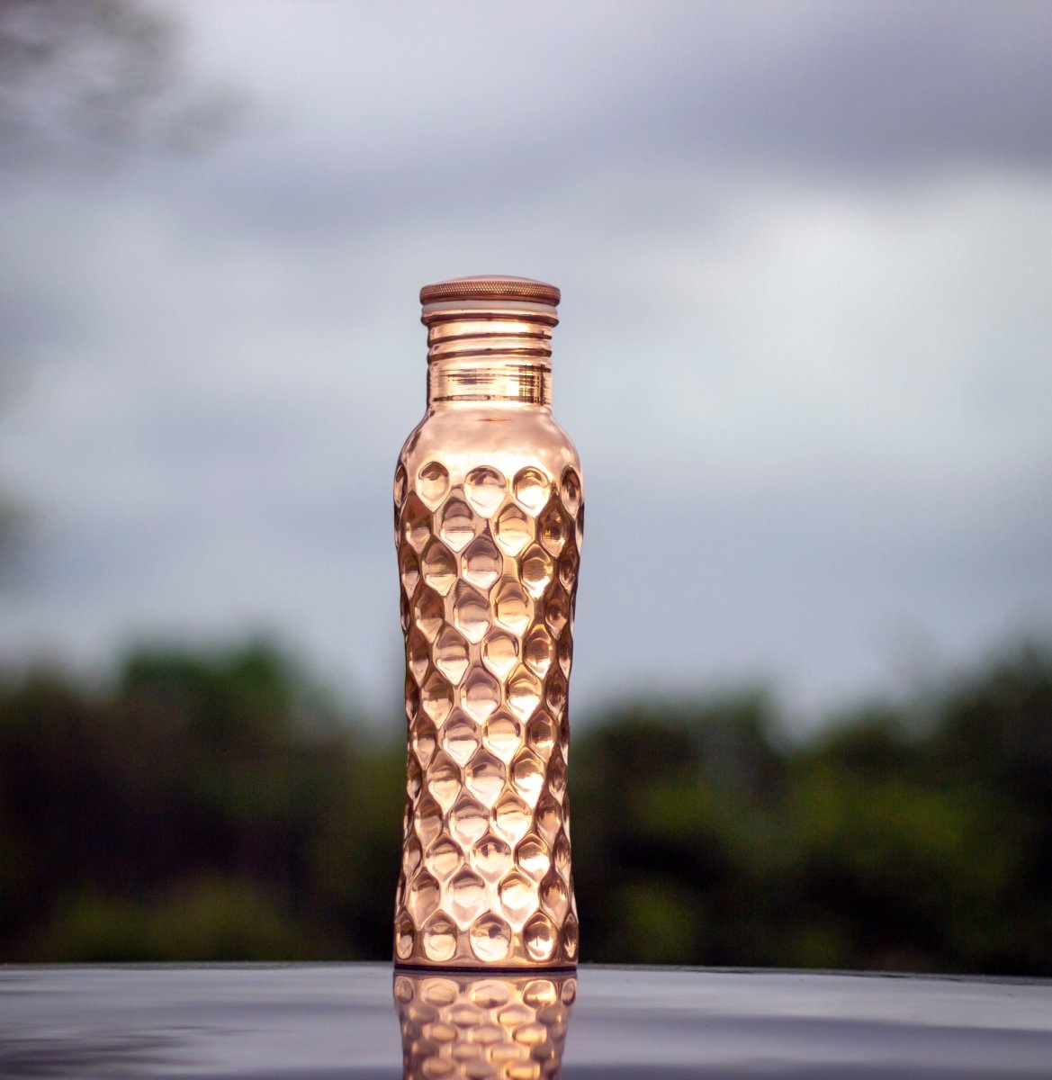 Ayurvedic Curved Copper Diamond Groove Water bottle - 1 Litre | Verified Sustainable by Brown Living™