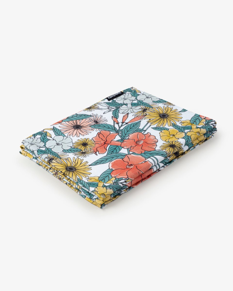 Bamboo & Cotton Blend Printed Beach Towel | Flora | Verified Sustainable by Brown Living™