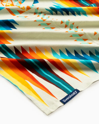 Bamboo & Cotton Blend Printed Everyday Bath Towel | Acapulco – Bath Linens on Brown Living™. SKU: PBT012. Img 2.