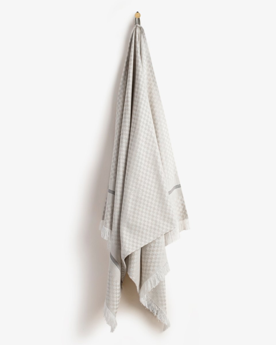 Bamboo & Cotton Blend Woven Bath Towel | Chequerboard | Verified Sustainable by Brown Living™