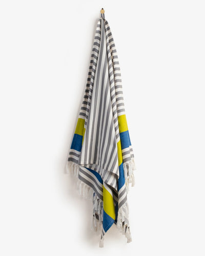 Bamboo & Ctton Blend Woven Everyday Bath Towel | Santorini – Bath Linens on Brown Living™. SKU: WBT006. Img 4.