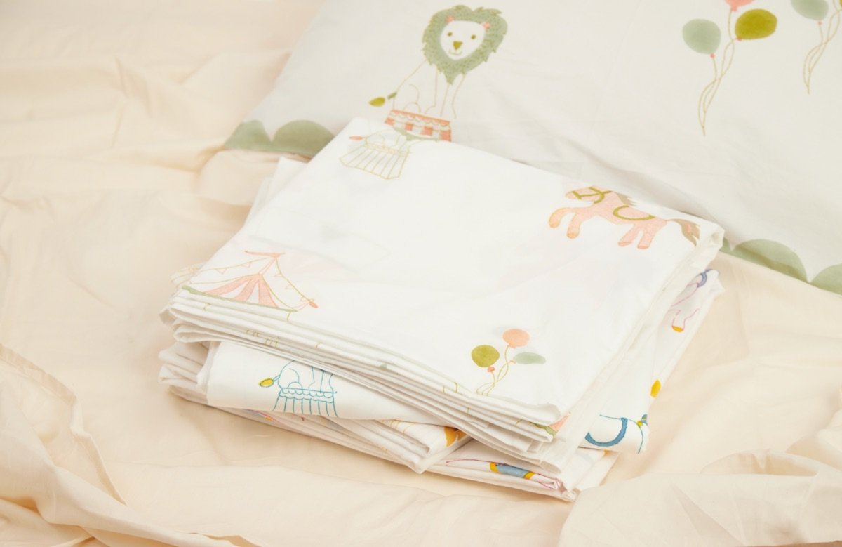 Bed Set - I Am Going To The Circus - Peach | Verified Sustainable by Brown Living™