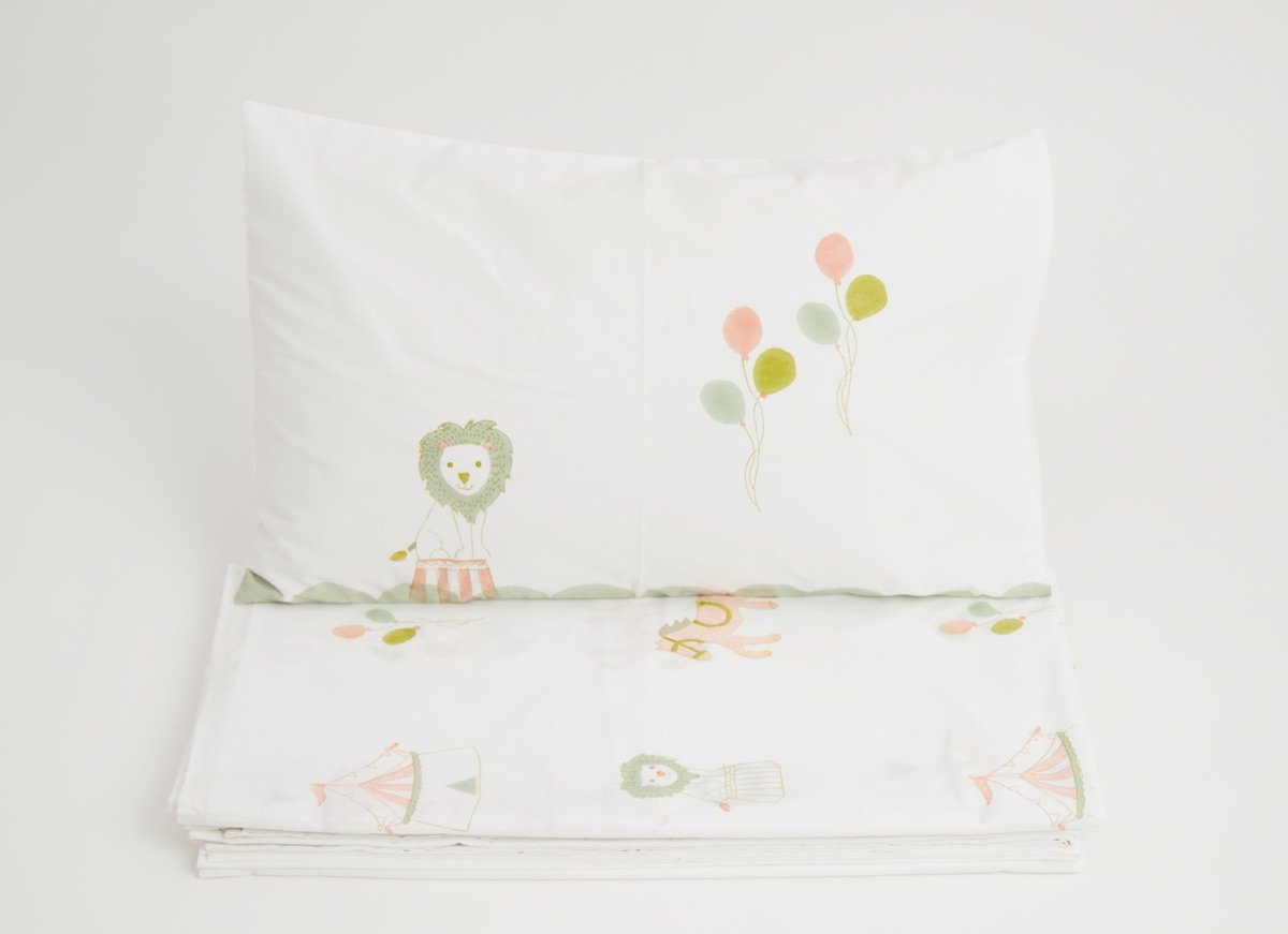 Bed Set - I Am Going To The Circus - Peach | Verified Sustainable by Brown Living™