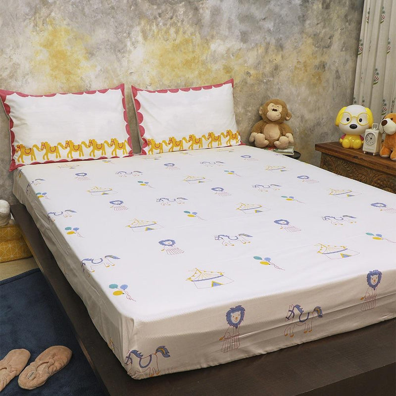 Buy Bed Set - I Am Going To The Circus - Pink | Shop Verified Sustainable Products on Brown Living