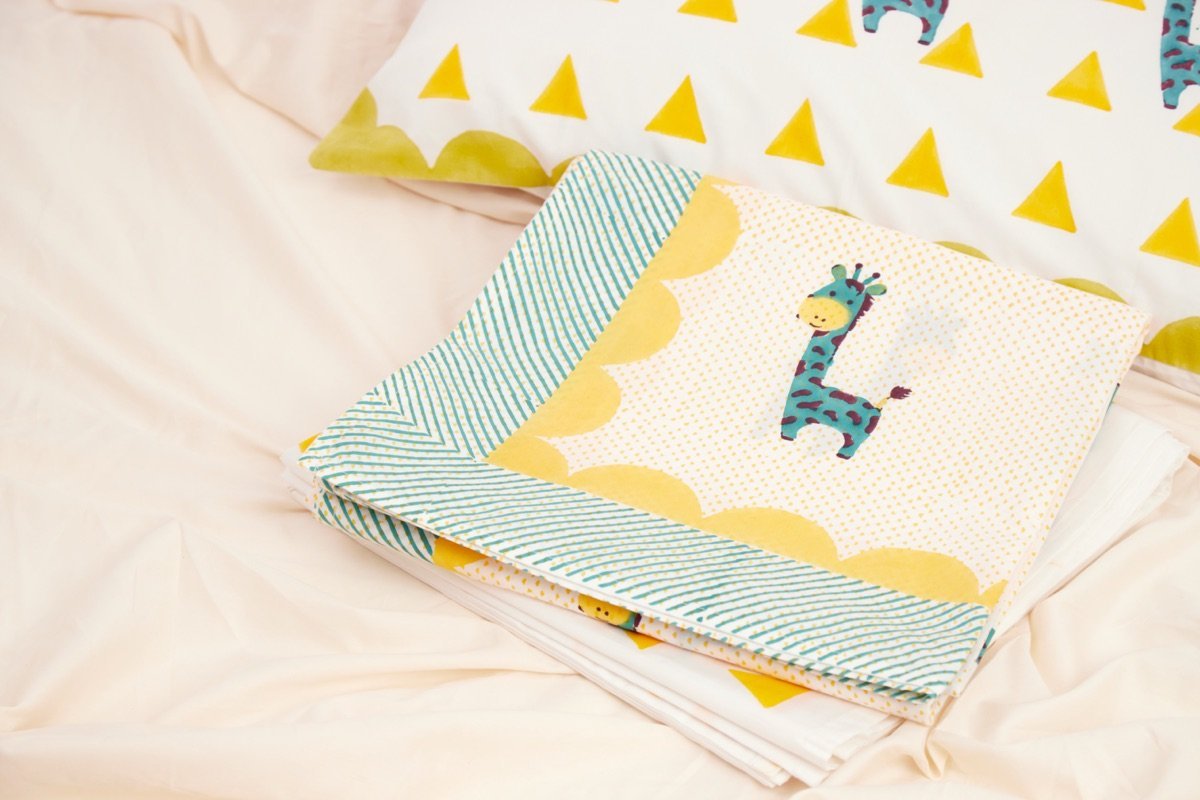 Bed Set - My Best Friend Gira The Giraffe - Teal | Verified Sustainable by Brown Living™