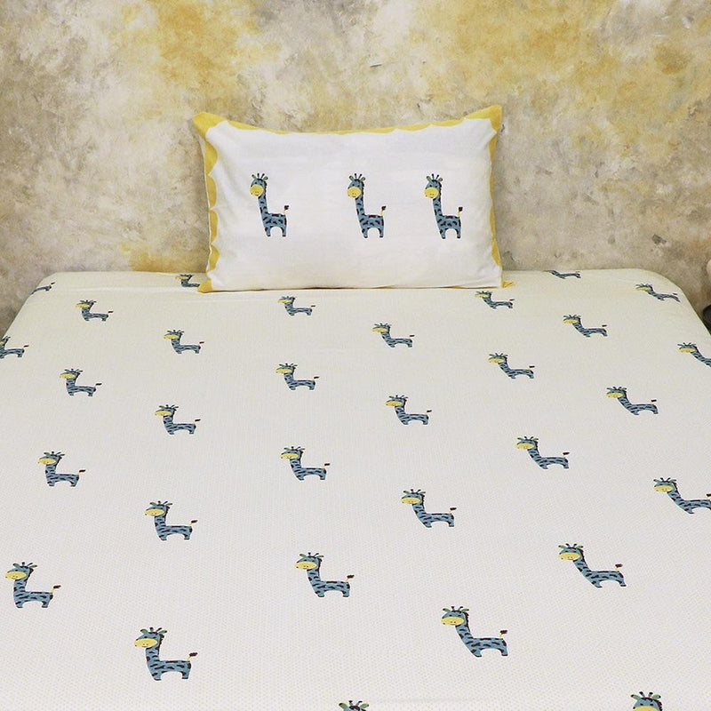 Buy Bed Set - My Best Friend Gira The Giraffe - Teal | Shop Verified Sustainable Bed Linens on Brown Living™