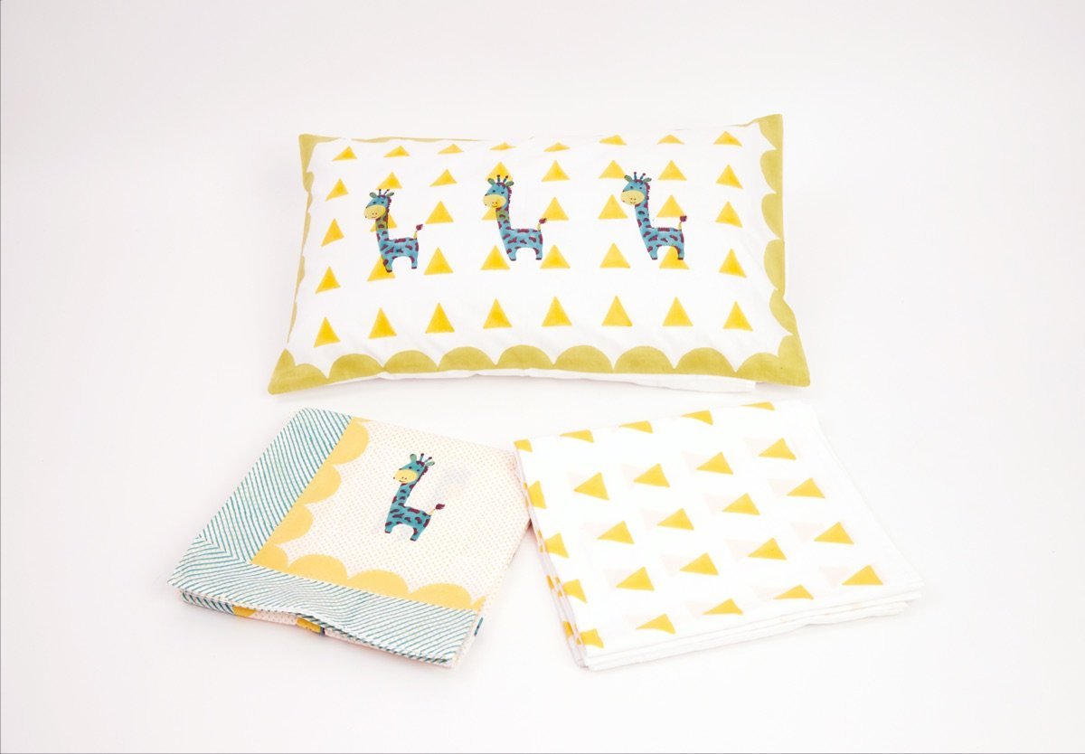 Bed Set - My Best Friend Gira The Giraffe - Yellow | Verified Sustainable by Brown Living™