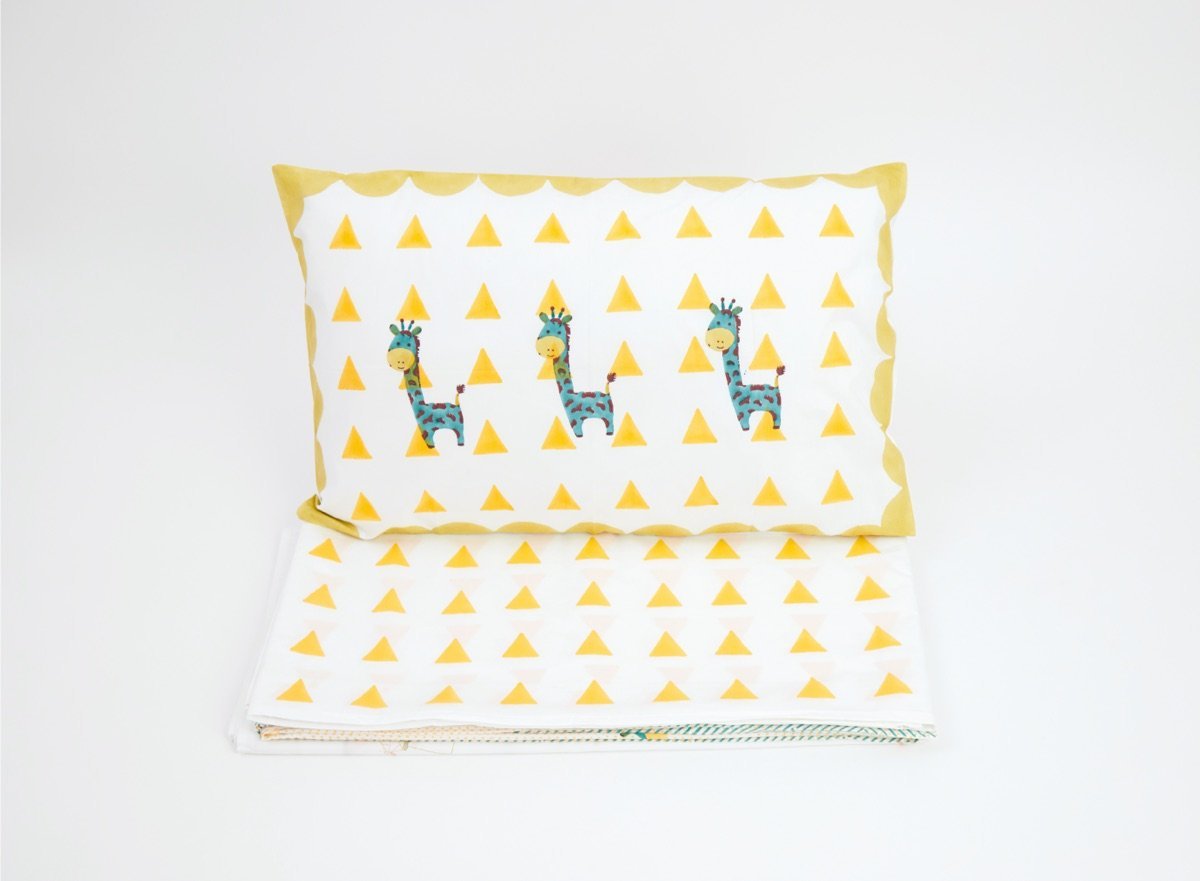 Bed Set - My Best Friend Gira The Giraffe - Yellow | Verified Sustainable by Brown Living™