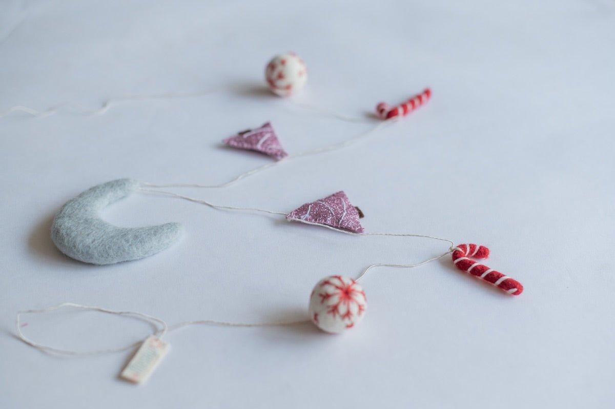 Buntings - Snowy Dew | Verified Sustainable by Brown Living™