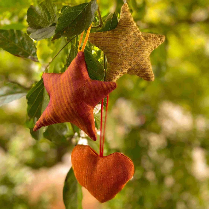 Buy Christmas Decor - Pack of 3- Red Printed heart | Shop Verified Sustainable Decor & Artefacts on Brown Living™