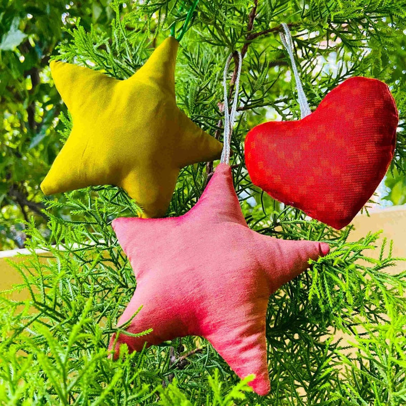 Buy Christmas Decor - Pack of 3- Red Printed heart | Shop Verified Sustainable Decor & Artefacts on Brown Living™