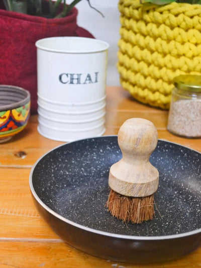 Coconut Coir – Tawa Oil Brush – Kitchen Tools on Brown Living™. SKU: AS - CCTOB - 001. Img 3.