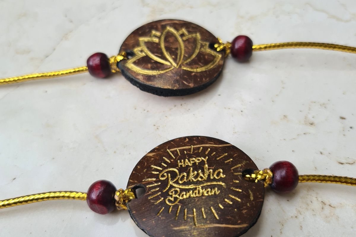 Coconut Shell Rakhi, Jute Potli & Raksha Bandhan Card – Rakhi on Brown Living™. SKU: THENGARAKHI12. Img 5.