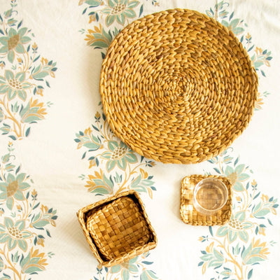 Concentric Weaver Water Hyacinth Mat ( Set Of 6) – Table Essentials on Brown Living™. SKU: SC0110. Img 4.