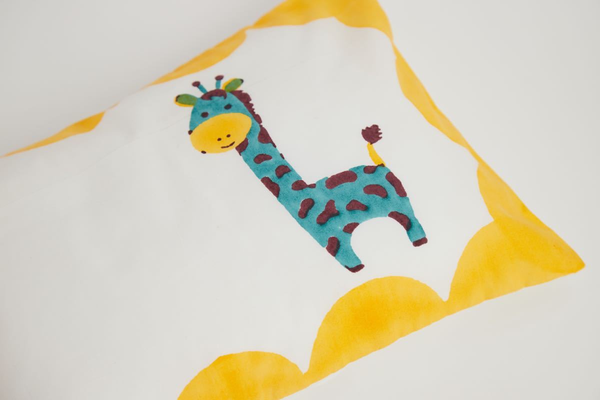 Cot Bedding Set - My Best Friend Gira Giraffe With Dohar - Yellow | Verified Sustainable by Brown Living™