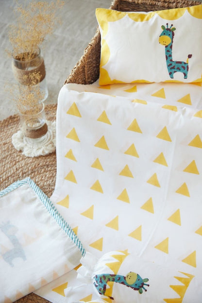 Cot Bedding Set - My Best Friend Gira Giraffe With Dohar - Yellow | Verified Sustainable by Brown Living™