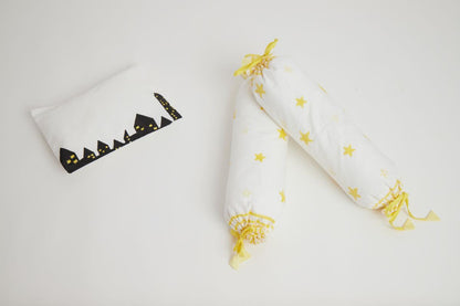 Cot Bedding Set - Superbaby Flies Over Town | Verified Sustainable by Brown Living™