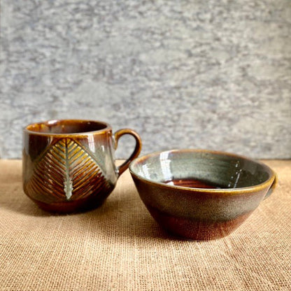 Dakkan Mugs with Leaf Detailing | Verified Sustainable by Brown Living™