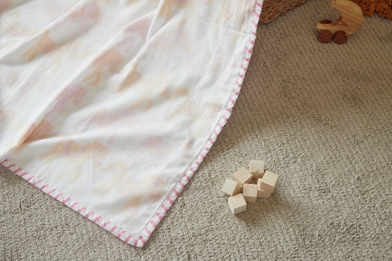 Buy Dohar - I Am Going To The Circus - Pink | Shop Verified Sustainable Bed Linens on Brown Living™